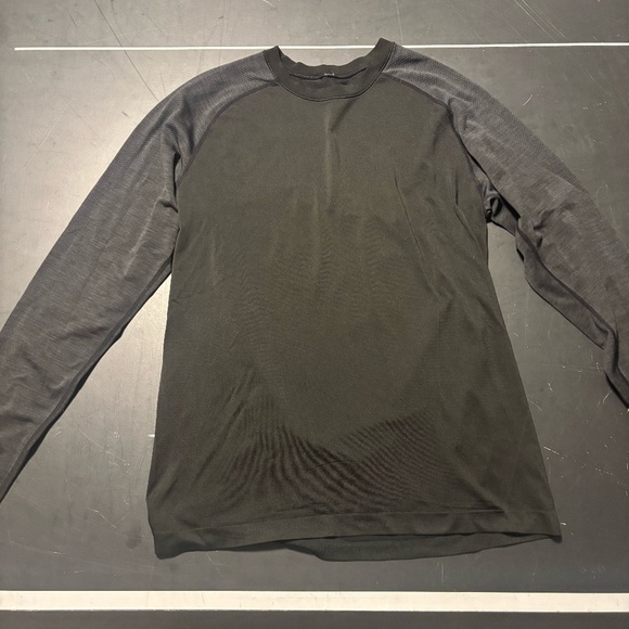 Lululemon Long sleeve Size M - Picture 1 of 2